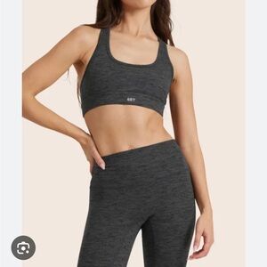 SET FORMCLOUD MID-RISE LEGGING AND SPORTS BRA SET